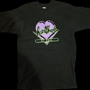 Vintage 90s single stitch Heartthrob shirt L